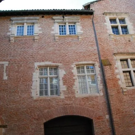 Coeur Historique Apartment *